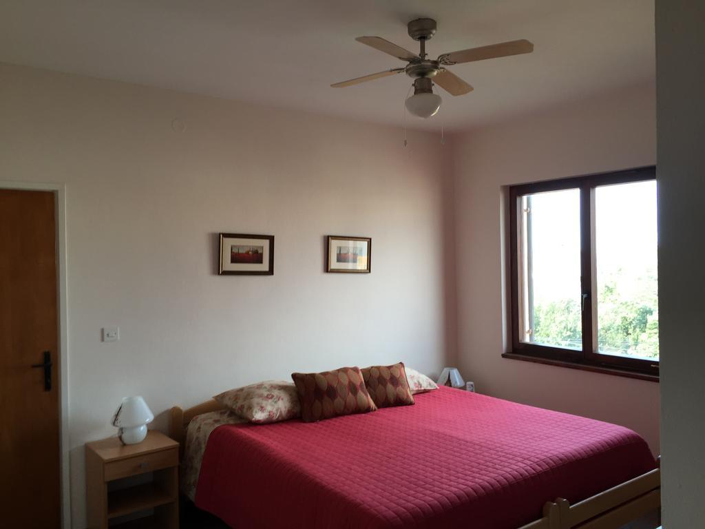 Guest House Punta Grzan Петрчане Номер фото
