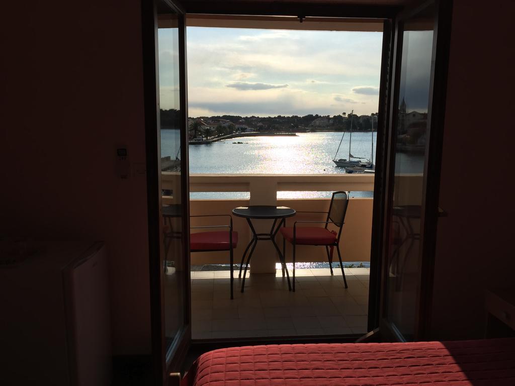 Guest House Punta Grzan Петрчане Номер фото